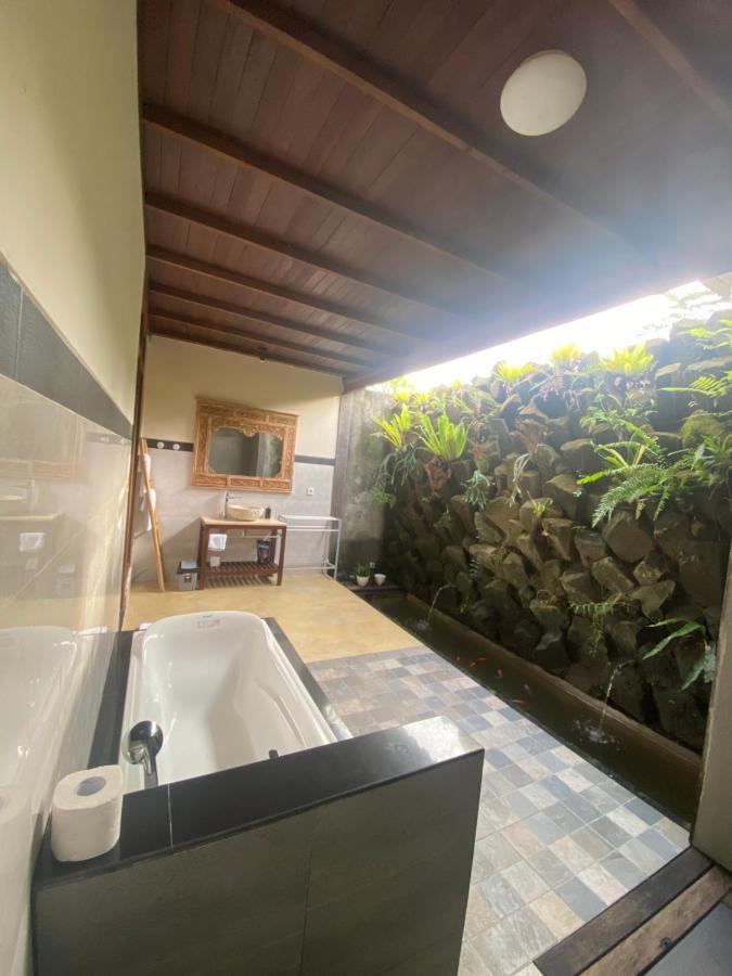 Anggarakasih Ubud Villa Eksteriør bilde